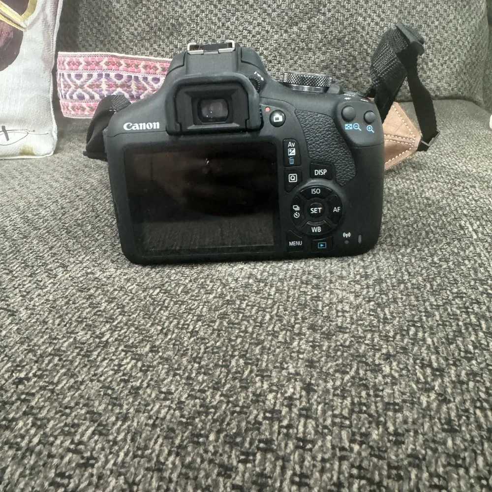 canon rebel T7